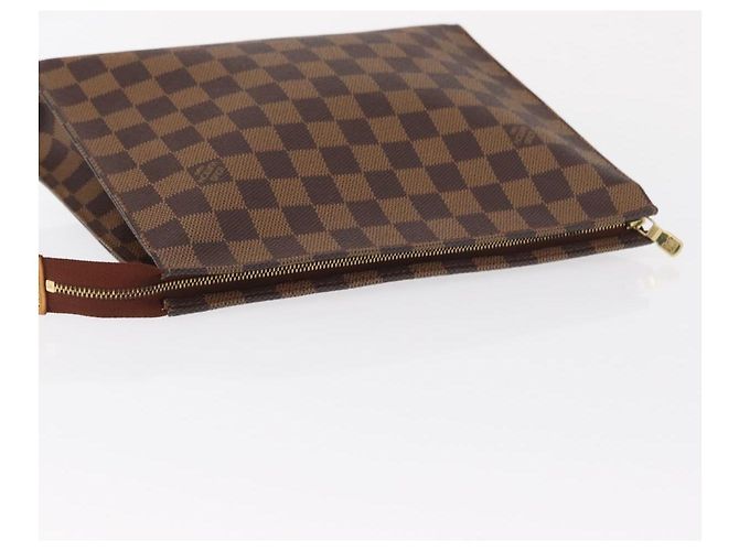 LOUIS VUITTON Poche Toilette 26 Damier Ebene N47543 Auth LV 154300 - vista 5