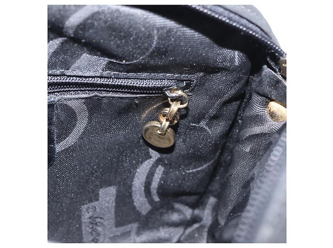 Borsa a Spalla Vala in Pelle Scamosciata Nera e Oro Salvatore Ferragamo Auth gh1251 Nero D'oro - vista 20