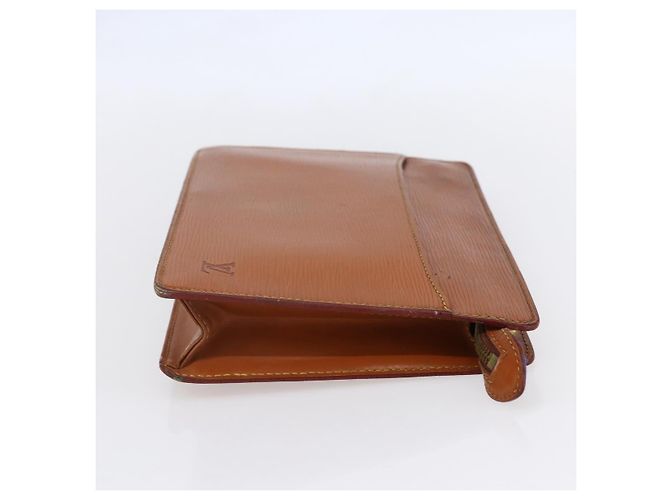 LOUIS VUITTON Pochette Masculina Epi Bolsa Marrom Zipangu Dourado M52528 LV Auth th6459 - vista 4