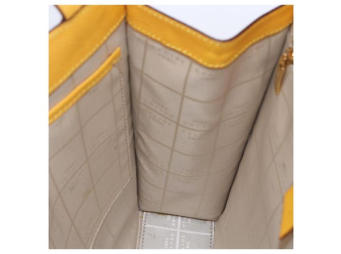 Céline Borsa a Spalla CELINE in Pelle Giallo Oro Auth 153948 D'oro - vista 21