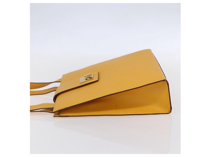 Céline Borsa a Spalla CELINE in Pelle Giallo Oro Auth 153948 D'oro - vista 3