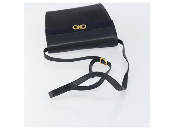 Bolsa de Ombro Salvatore Ferragamo em Couro Preto Dourado Auth 152686 - vista 7