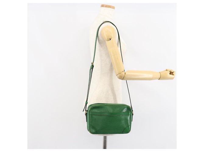 LOUIS VUITTON Bolsa de Ombro Epi Trocadero 23 Verde M52304 LV Auth 151091 - vista 24