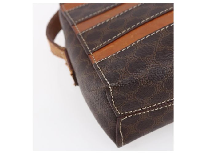 Céline CELINE Macadam Canvas Schultertasche aus PVC-Leder in Braun und Gold Auth ar13775 Golden - Ansicht 13