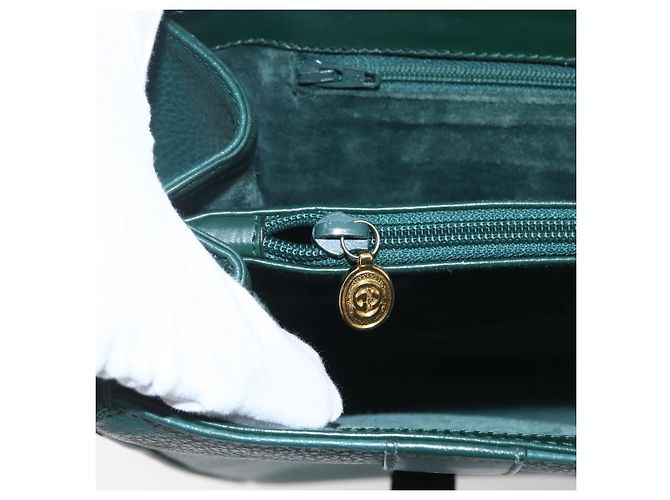 Borsa a Spalla in Pelle Gucci Verde Oro 001 115 1199 Auth 147490 - vista 17