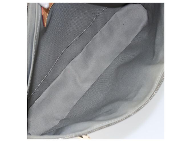 LOUIS VUITTON Pochette Cosmos in titanio Monogram Grigia M63240 LV Auth 147363 Marrone - vista 10