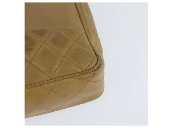 CHANEL Borsa a Spalla Matelassé con Catena in Pelle di Agnello Beige Oro CC Auth 150131 D'oro - vista 14