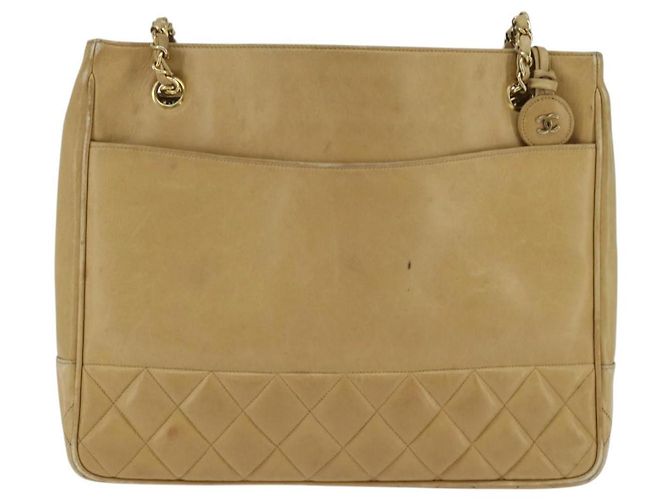 CHANEL Borsa a Spalla Matelassé con Catena in Pelle di Agnello Beige Oro CC Auth 150131 D'oro - vista 2