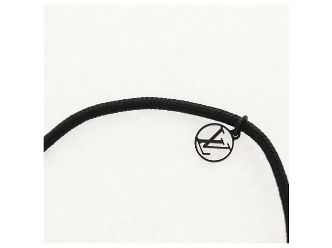 Bracciale Lockit Virgil Abloh in titanio nero LOUIS VUITTON Q05270 LV Auth 136563M - vista 4