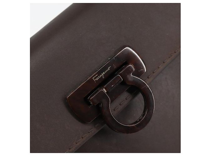Borsa a mano Gancini in gomma marrone Auth gh987 di Salvatore Ferragamo - vista 14