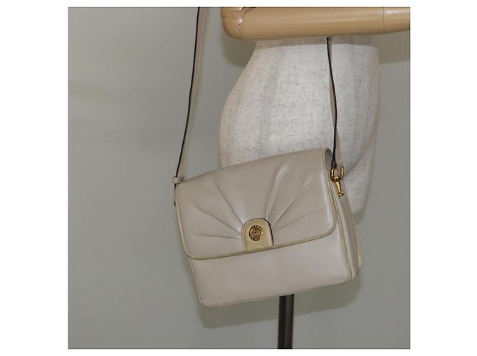 Céline Borsa a Spalla CELINE in Pelle Beige Oro Auth 142806 D'oro - vista 23