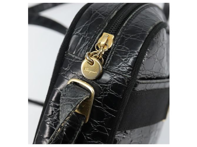 Borsa a Spalla Vala in Pelle Embossed Nera e Oro Auth BA6288 di Salvatore Ferragamo Nero D'oro - vista 10
