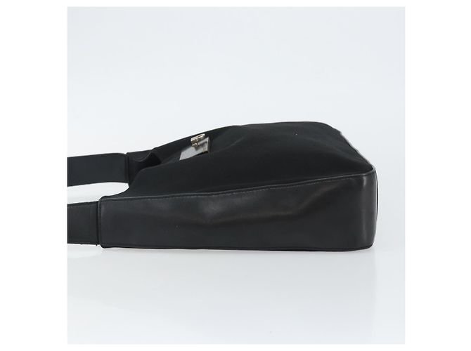 Bolso de Hombro Gancini de Nylon Negro y Plata de Salvatore Ferragamo Auth hk2985 - vista 4