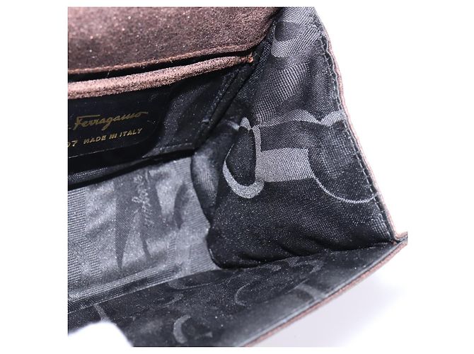 Borsa a Spalla Gancini in Pelle Marrone e Oro Salvatore Ferragamo Auth hk2983 D'oro - vista 18