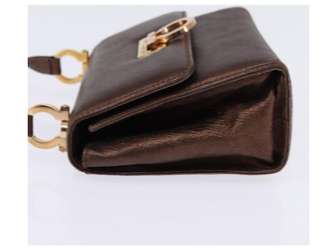 Borsa a Spalla Gancini in Pelle Marrone e Oro Salvatore Ferragamo Auth hk2983 D'oro - vista 3