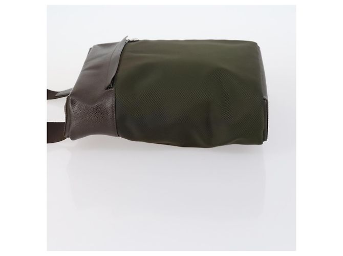 LOUIS VUITTON Borsa a Spalla Taiga Beluga Grizzly M30918 LV Auth 135183 Marrone - vista 5