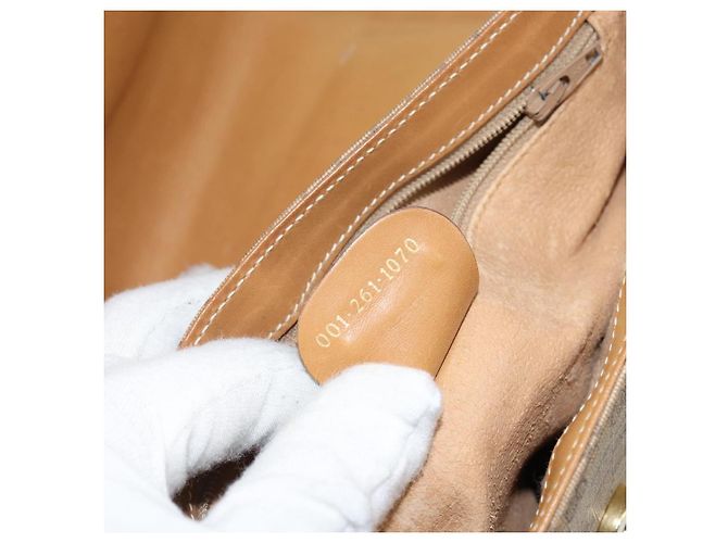 Gucci Borsa a spalla Micro GG Supreme in PVC Beige Oro Auth BA6123 D'oro - vista 12