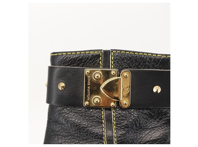 Stivaletti LOUIS VUITTON in Pelle Suhari 34 1/2 Nero Oro LV Auth 143282 D'oro - vista 33
