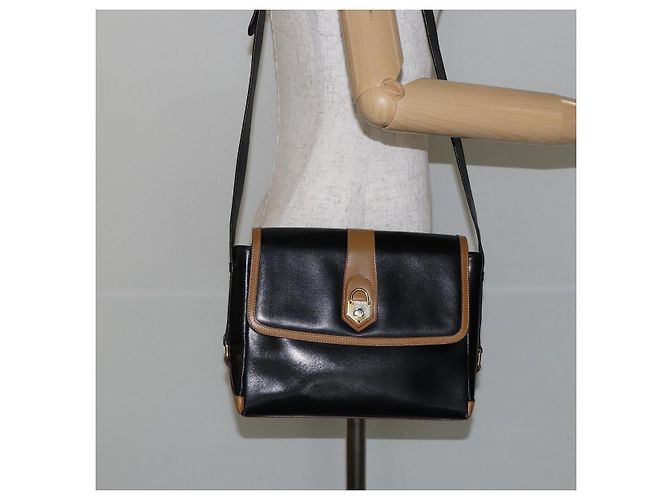Céline Bolso de Hombro de Cuero Negro y Dorado Auth BA6127 - vista 24