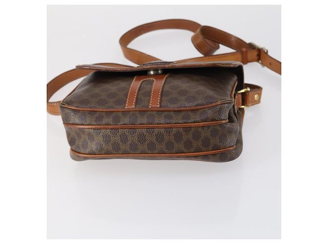 Céline Borsa a tracolla CELINE C Macadam Canvas PVC Leather 3 Set Brown Gold Auth 142449 Marrone D'oro - vista 14