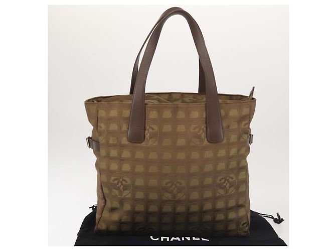 CHANEL Nuova Borsa Tote da Viaggio Nylon Khaki CC Auth 143817 Cachi - vista 12