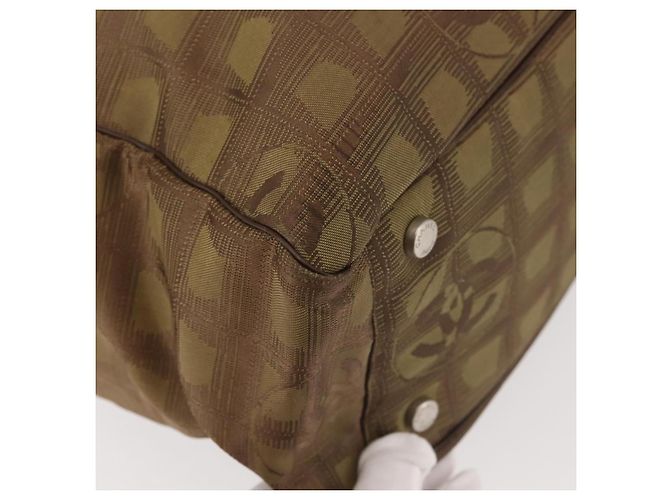CHANEL Nuova Borsa Tote da Viaggio Nylon Khaki CC Auth 143817 Cachi - vista 16