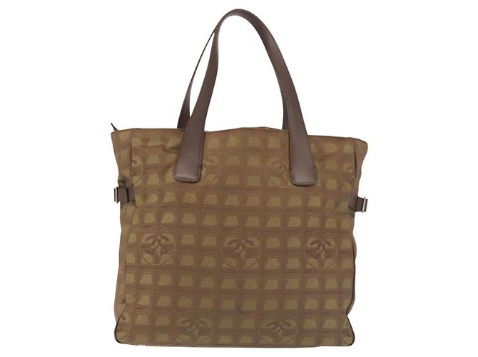 CHANEL Nuova Borsa Tote da Viaggio Nylon Khaki CC Auth 143817 Cachi - vista 2