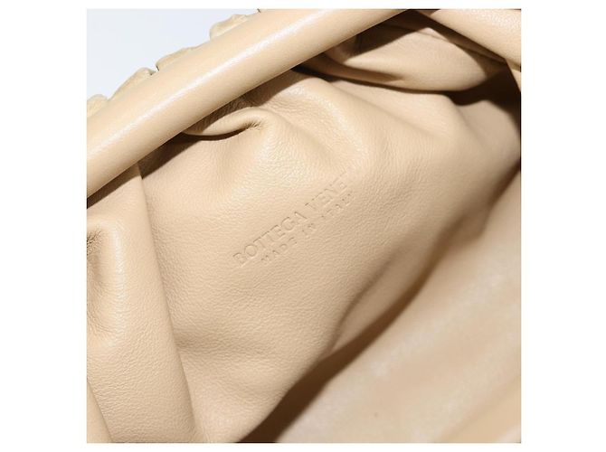 Autre Marque BOTTEGA VENETA Die Pouch Schultertasche aus Leder Beige Auth bs29939 - Ansicht 17