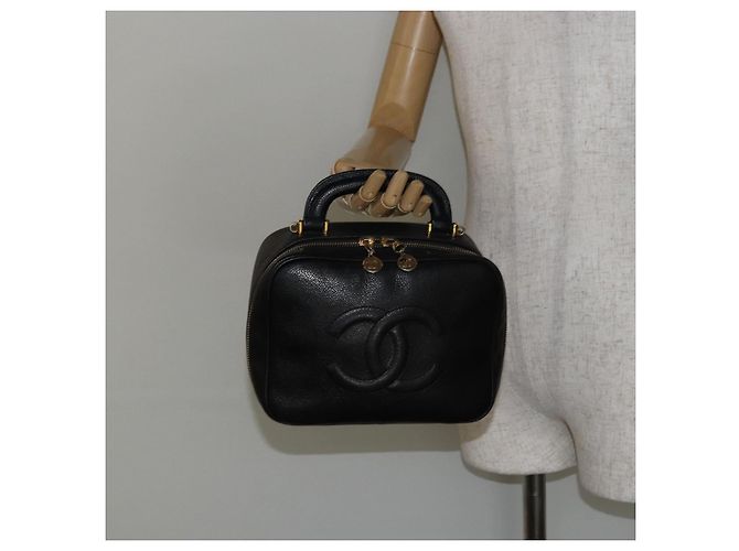 Pochette Vanity CHANEL COCO Mark in Pelle Caviar Nera Oro CC Auth bs29781 Nero D'oro - vista 23