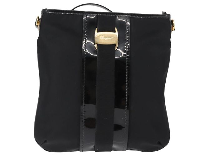 Borsa a Spalla Vala in Nylon Smaltato Nero Auth BA6793 di Salvatore Ferragamo - vista 13