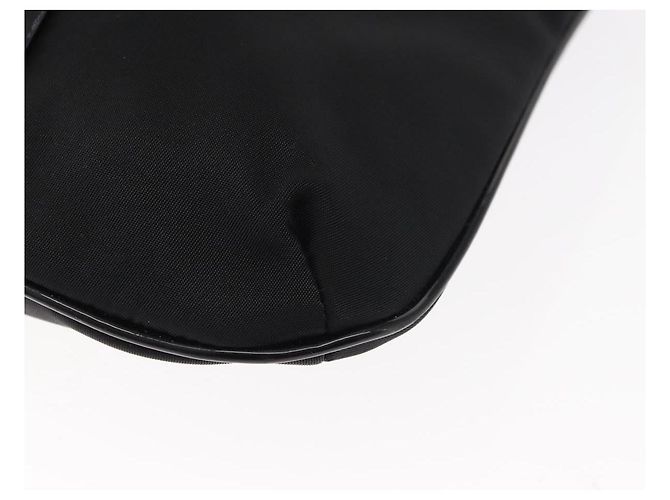 Borsa a Spalla Vala in Nylon Smaltato Nero Auth BA6793 di Salvatore Ferragamo - vista 17