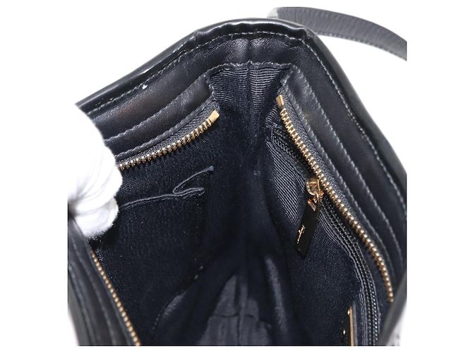 Borsa a Spalla Vala in Nylon Smaltato Nero Auth BA6793 di Salvatore Ferragamo - vista 21