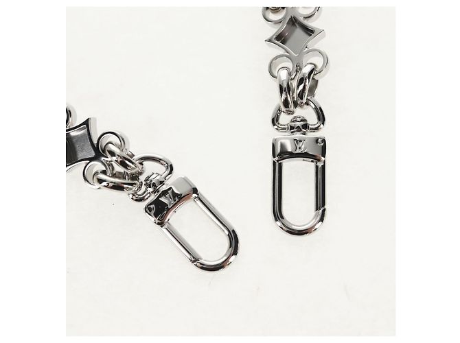 LOUIS VUITTON Cintura a Spalla in Catena Metallica 25,6"" Argento LV Auth 150643M - vista 9