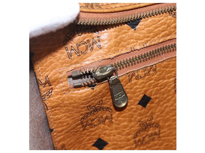 Borsa tote MCM Logogram Vicetos in pelle PVC marrone e oro Auth 150113 D'oro - vista 17