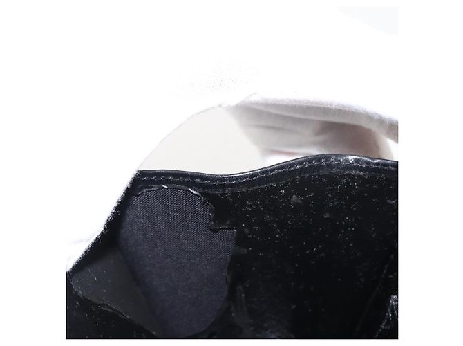 Borsa a Spalla Chain Vala in Pelle Nera e Oro Auth 147890 di Salvatore Ferragamo Nero D'oro - vista 20