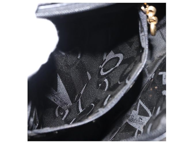Borsa a Spalla Vala in Pelle Nera e Oro Salvatore Ferragamo Auth BA7320 Nero D'oro - vista 20