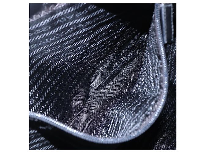 Borsa Tote Prada in Nylon Nero Argento Auth 151870 - vista 22