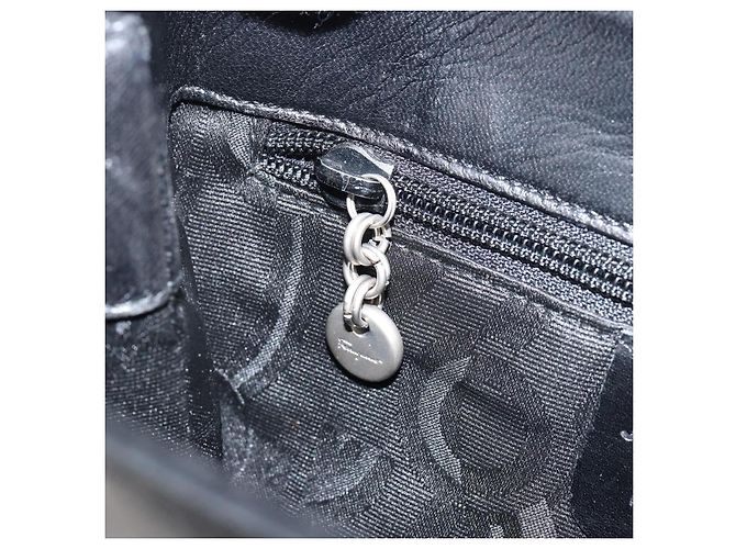 Borsa Tote Vala in pelle nera e argento di Salvatore Ferragamo Auth bs30363 Nero - vista 20