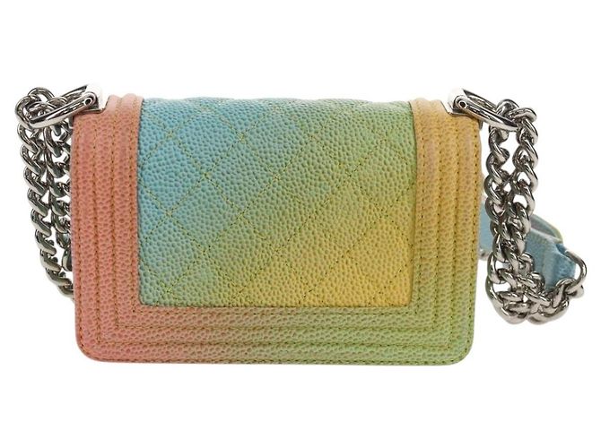 Borsa a Spalla Boy Chanel in Catena in Pelle Caviar Argento Arcobaleno CC Auth 147968SM - vista 2