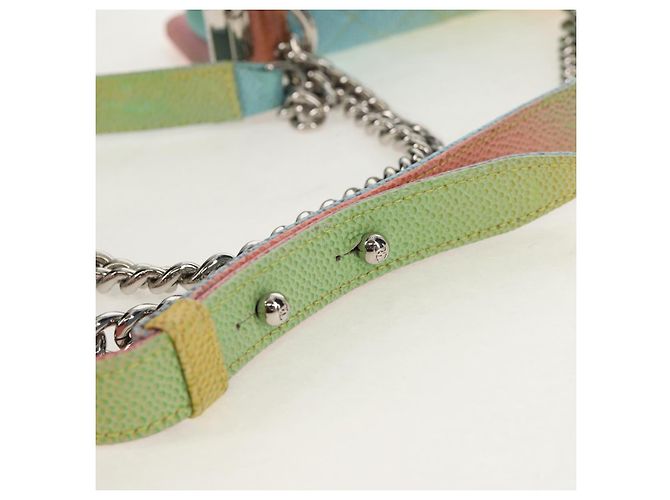 Borsa a Spalla Boy Chanel in Catena in Pelle Caviar Argento Arcobaleno CC Auth 147968SM - vista 8