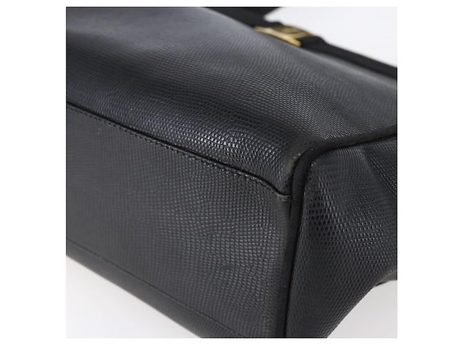 Borsa a Spalla Vala in Pelle Nera e Oro Salvatore Ferragamo Auth BA7064 Nero D'oro - vista 10