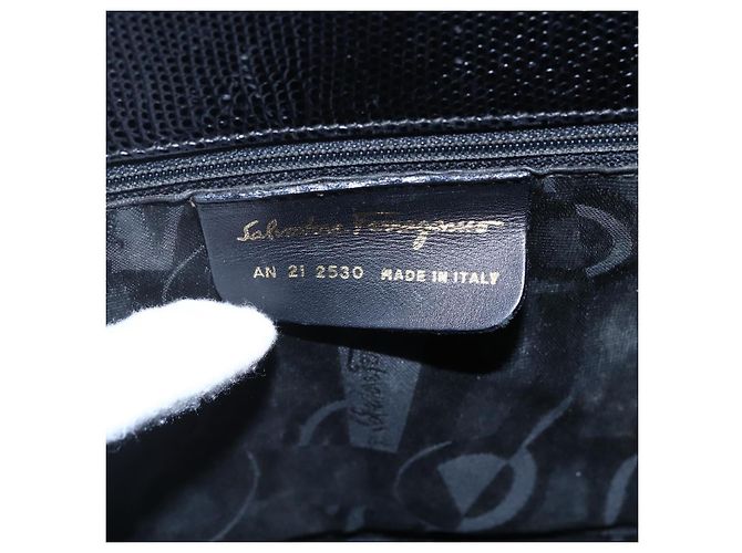 Borsa a Spalla Vala in Pelle Nera e Oro Salvatore Ferragamo Auth BA7064 Nero D'oro - vista 12