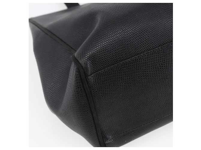 Borsa a Spalla Vala in Pelle Nera e Oro Salvatore Ferragamo Auth BA7064 Nero D'oro - vista 16