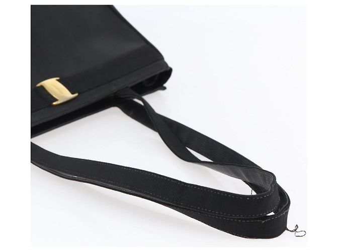 Borsa a Spalla Vala in Pelle Nera e Oro Salvatore Ferragamo Auth BA7064 Nero D'oro - vista 7