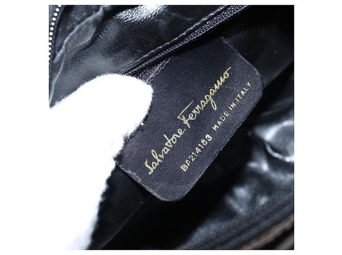Borsa a Spalla Salvatore Ferragamo Vala Smalto Nero Oro Auth 143264 D'oro - vista 12