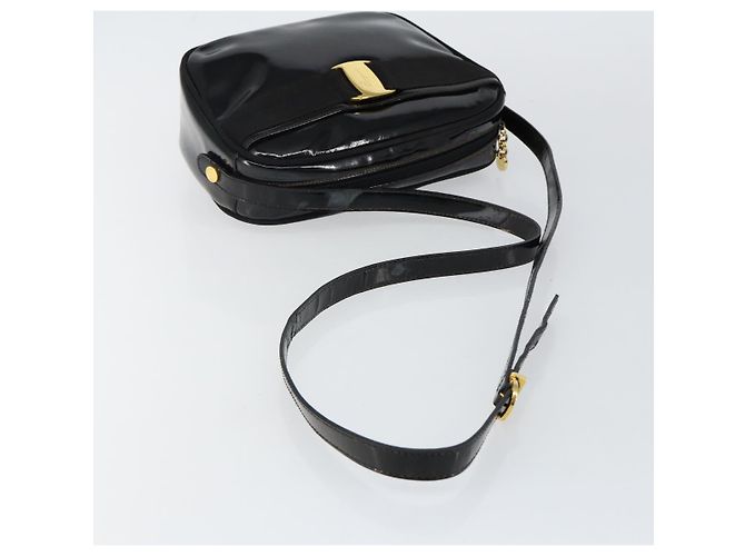 Borsa a Spalla Salvatore Ferragamo Vala Smalto Nero Oro Auth 143264 D'oro - vista 7