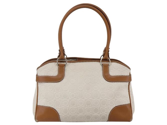 Borsa a mano Gancini in pelle avorio e oro Auth 147963 di Salvatore Ferragamo D'oro Crudo - vista 3