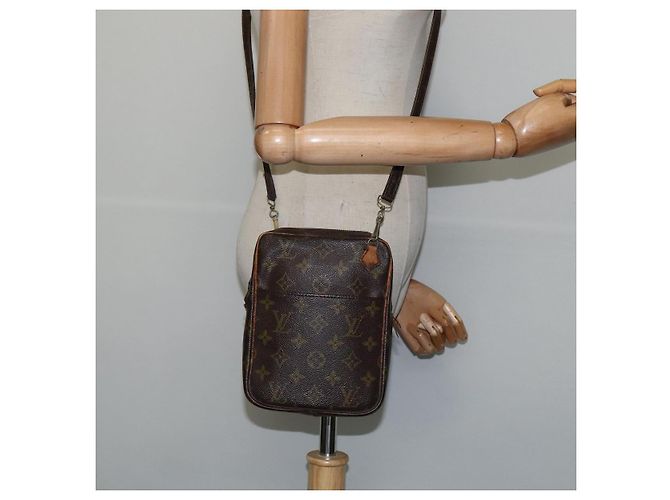 LOUIS VUITTON Bolsa de Ombro Monogram Danube Vintage M45266 LV Auth 146737 Monograma - vista 21