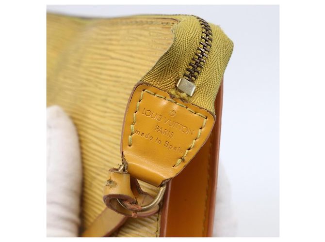 LOUIS VUITTON Pochette Accessori Epi Gialla M52989 LV Auth bs30233 Giallo - vista 14