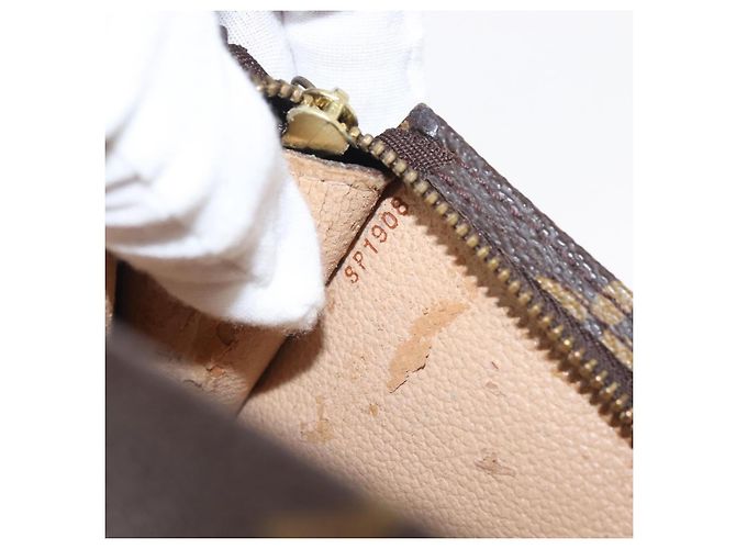 LOUIS VUITTON Monogram Bucket GM Accessory Pouch LV Auth 145528 - view 12